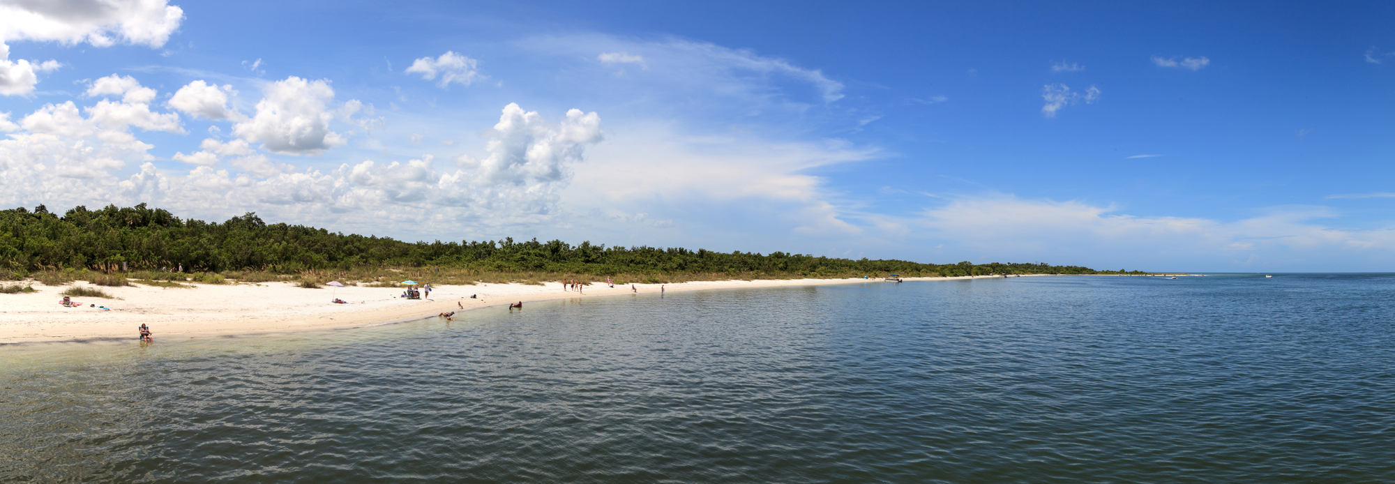 Why Many People Love Beaches