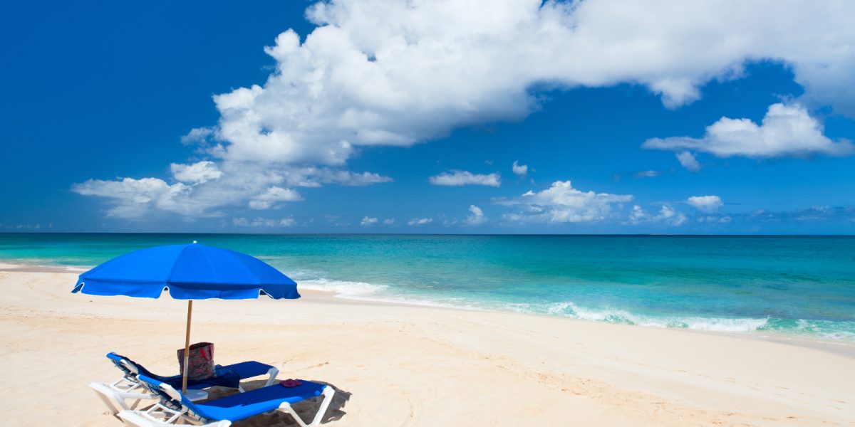 Make the Most of Your Beach Vacation with a Chair Rental Near Fort Myers Beach